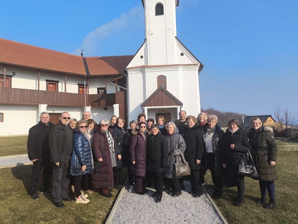 Članovi župnog pastoralnog i ekonomskog vijeća, Kursilja i Caritasa župe Nedelišće na duhovnoj obnovi na Veternici